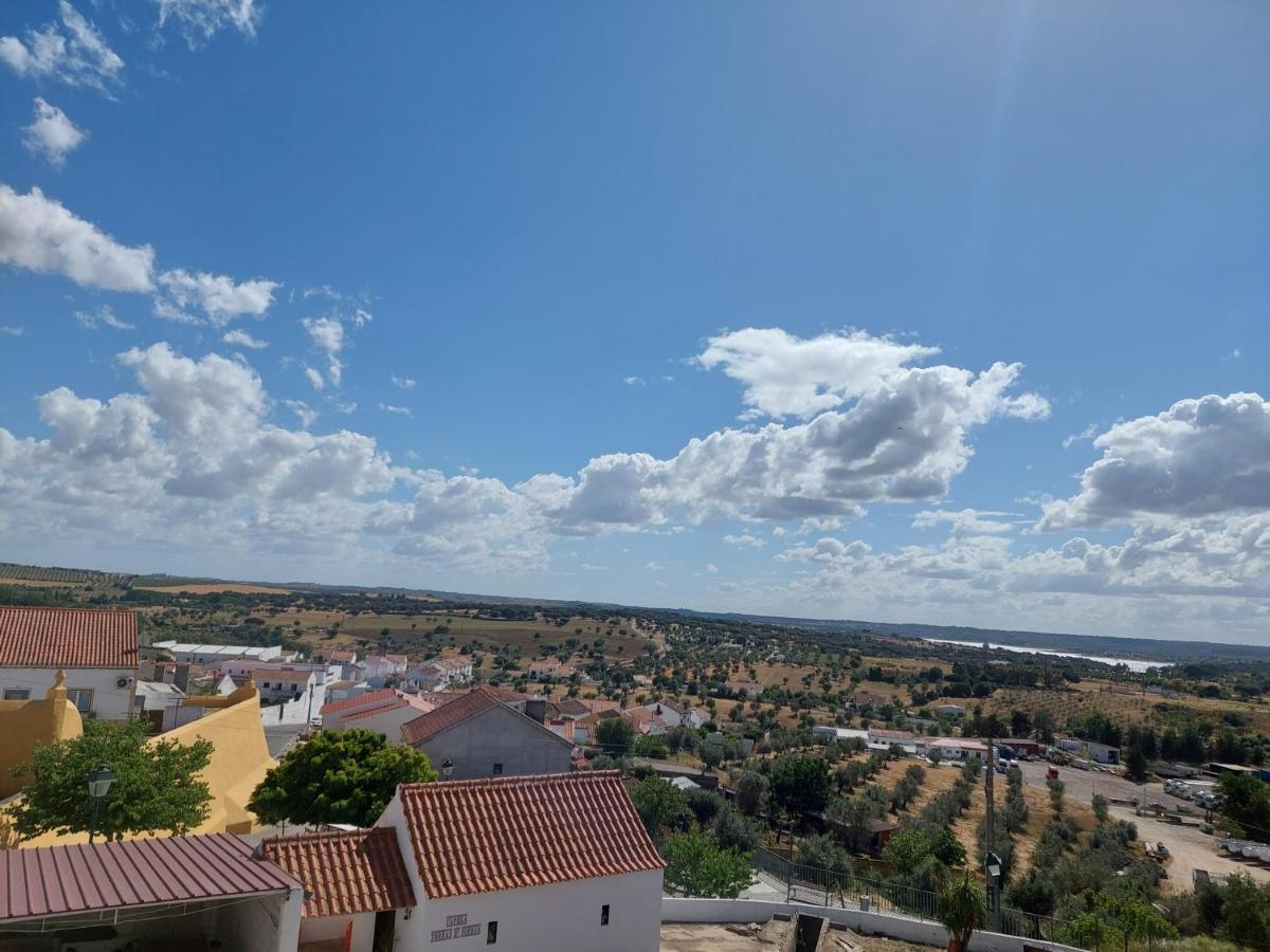Quartos da Vóvó Aviz Exterior foto